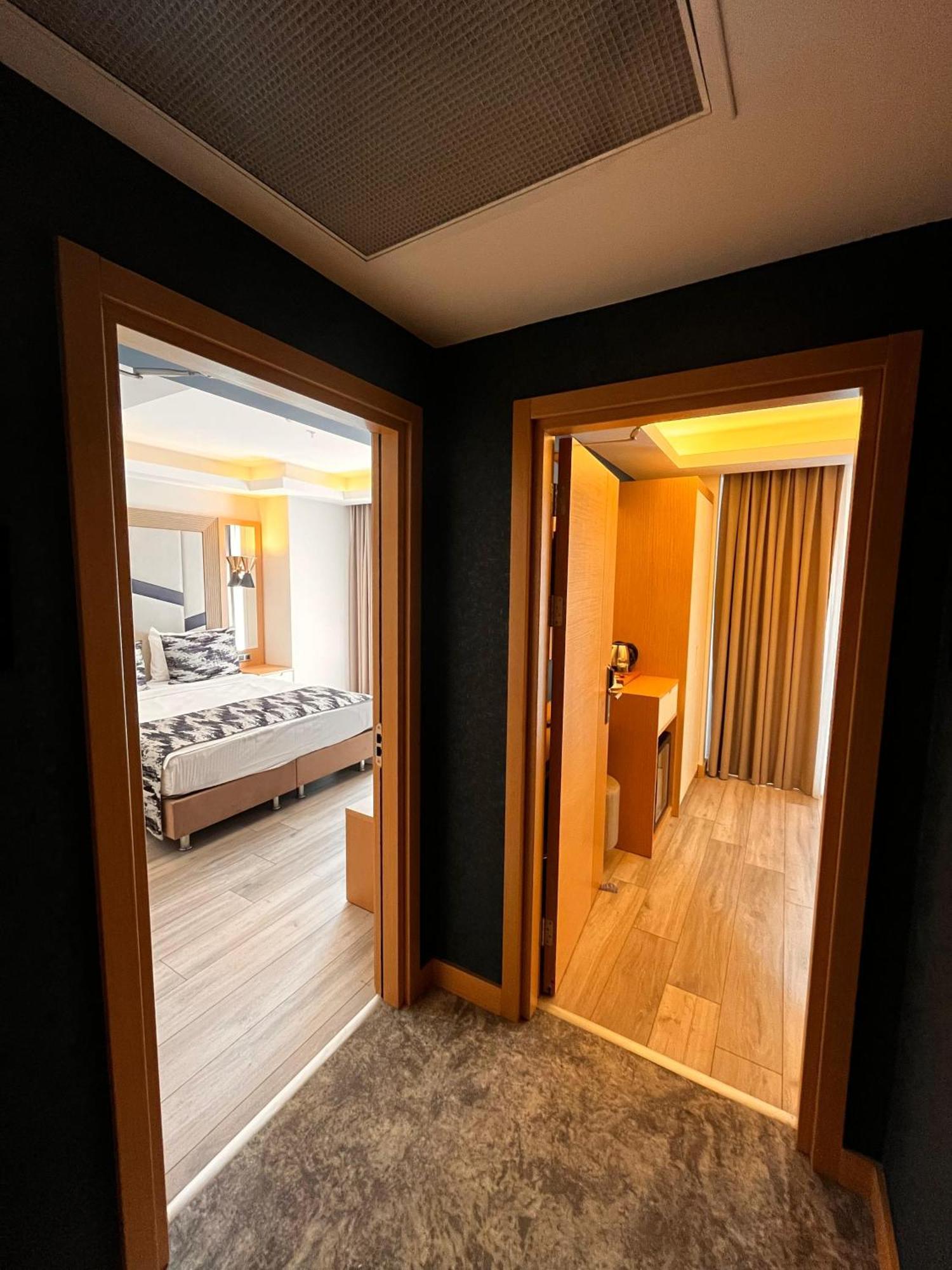 Downtown Sirkeci Hotel Istanboel Buitenkant foto