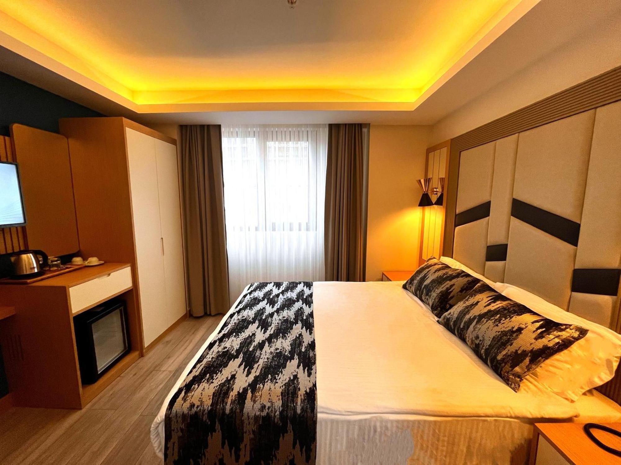 Downtown Sirkeci Hotel Istanboel Buitenkant foto
