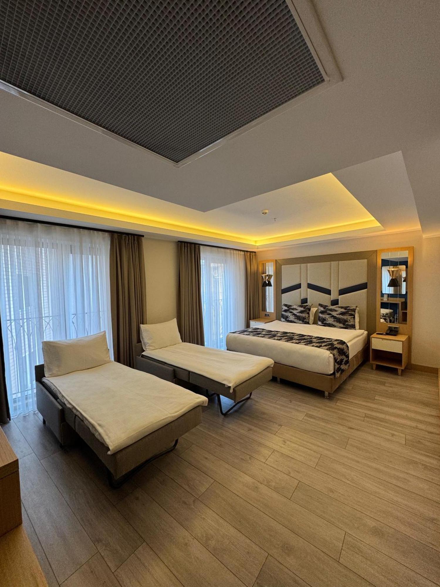 Downtown Sirkeci Hotel Istanboel Buitenkant foto